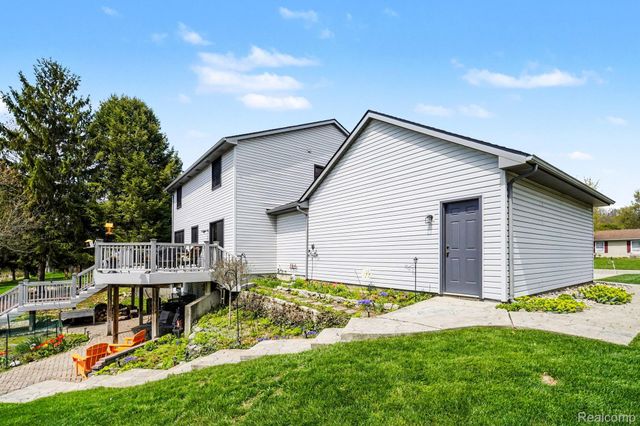 6419 Almond Lane, Independence Charter Township, MI 48346
