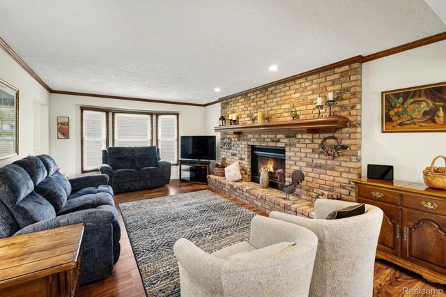 6419 Almond Lane, Independence Charter Township, MI 48346