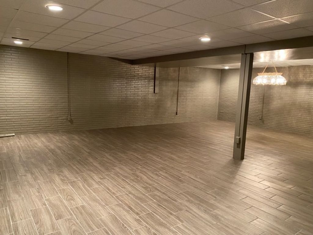 Image 30 of property listing at 11426 E Radisson, Mt Vernon, IL 62864