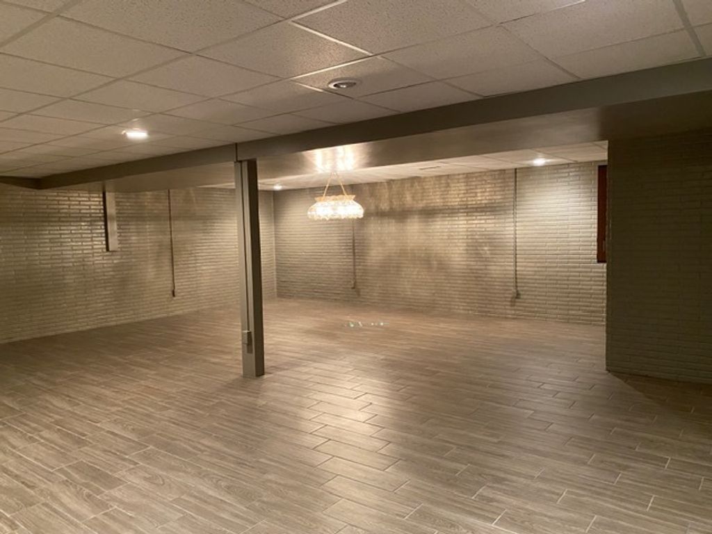 Image 31 of property listing at 11426 E Radisson, Mt Vernon, IL 62864