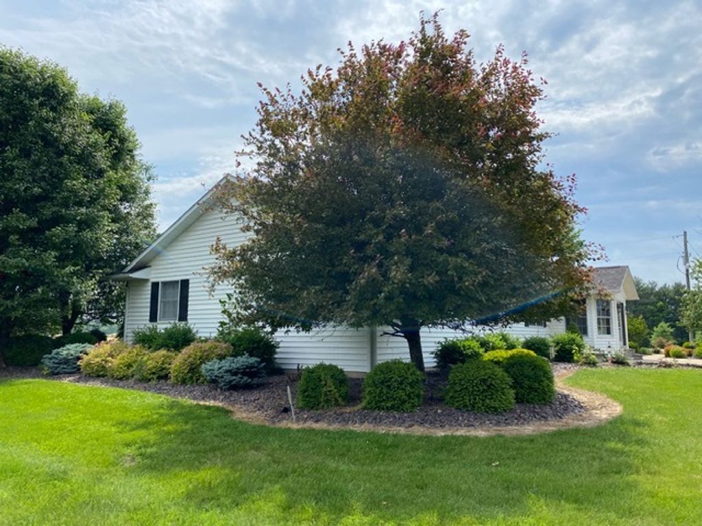 Image 35 of property listing at 11426 E Radisson, Mt Vernon, IL 62864