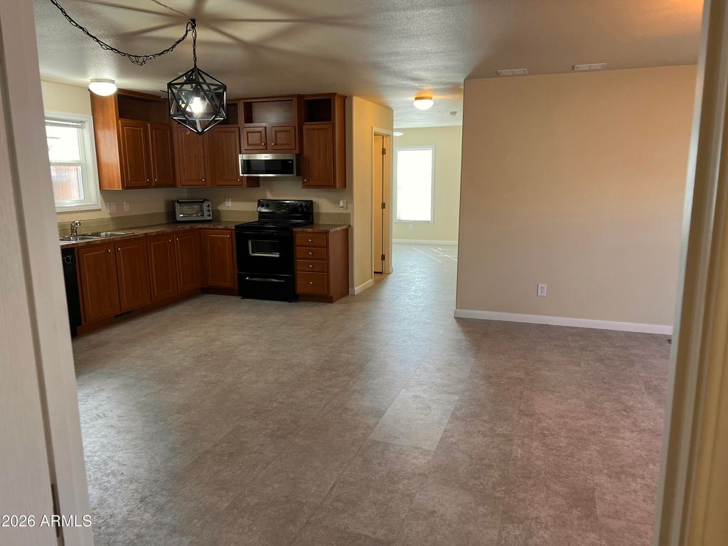 Image 12 of property listing at 16101 N EL MIRAGE Road 371, El Mirage, AZ 85335