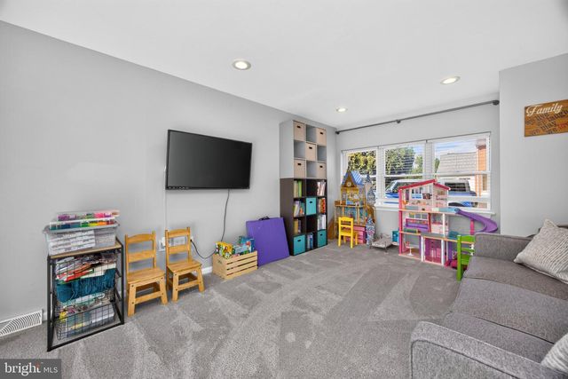 200 PROVIDENCE RD, Morton, PA 19070