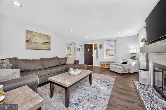 200 PROVIDENCE RD, Morton, PA 19070