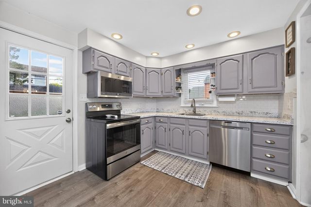 200 PROVIDENCE RD, Morton, PA 19070