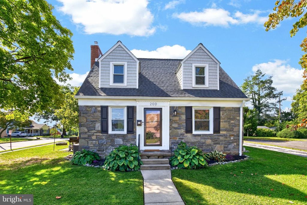 200 PROVIDENCE RD, Morton, PA 19070