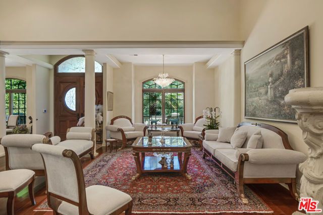 12408 W Sunset Boulevard, Los Angeles, CA 90049