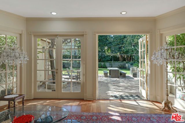 12408 W Sunset Boulevard, Los Angeles, CA 90049