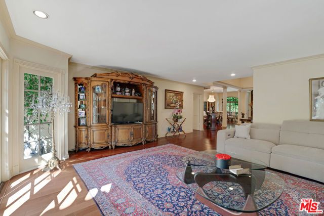 12408 W Sunset Boulevard, Los Angeles, CA 90049
