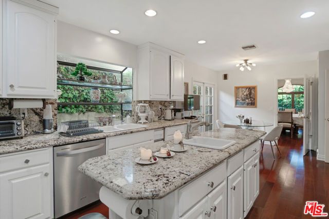 12408 W Sunset Boulevard, Los Angeles, CA 90049