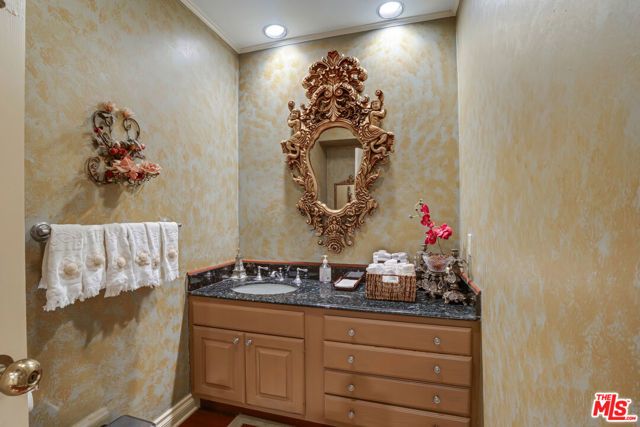 12408 W Sunset Boulevard, Los Angeles, CA 90049