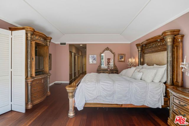 12408 W Sunset Boulevard, Los Angeles, CA 90049