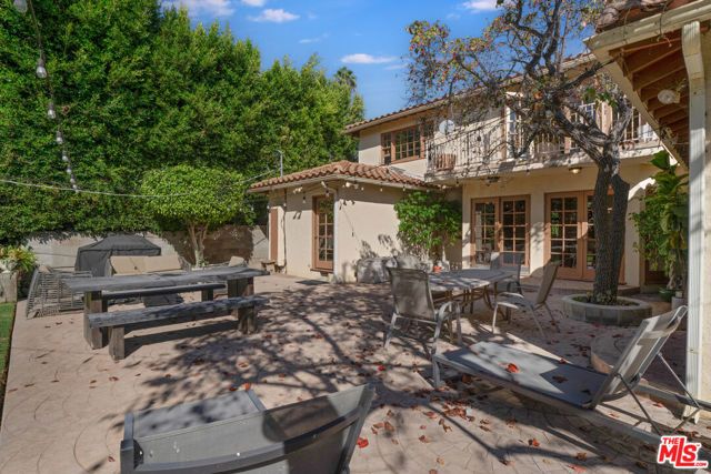 12408 W Sunset Boulevard, Los Angeles, CA 90049