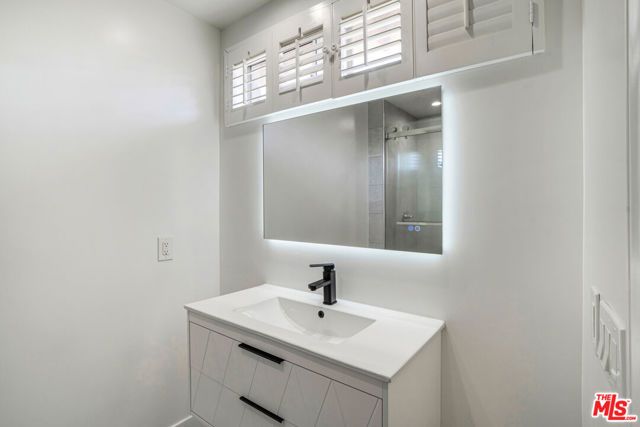 12408 W Sunset Boulevard, Los Angeles, CA 90049