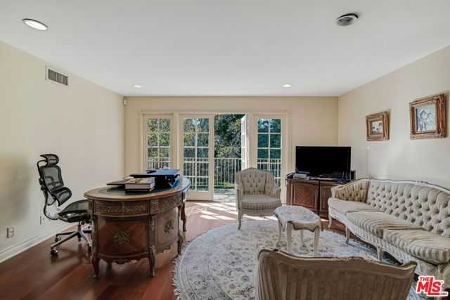 12408 W Sunset Boulevard, Los Angeles, CA 90049