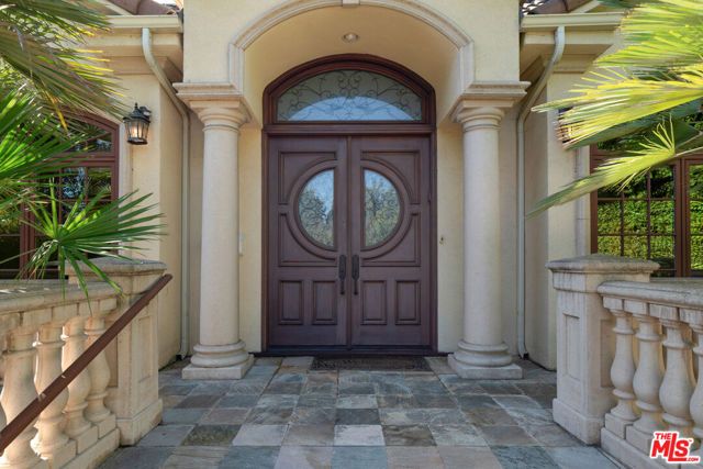 12408 W Sunset Boulevard, Los Angeles, CA 90049