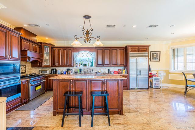 160-03 Cryders Lane, Whitestone, NY 11357