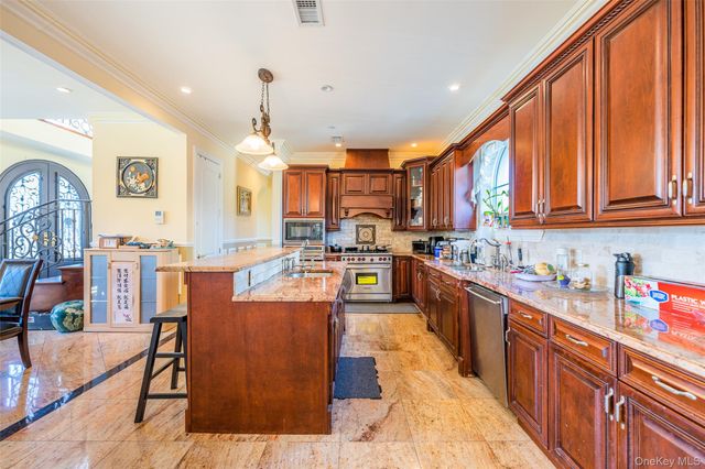 160-03 Cryders Lane, Whitestone, NY 11357