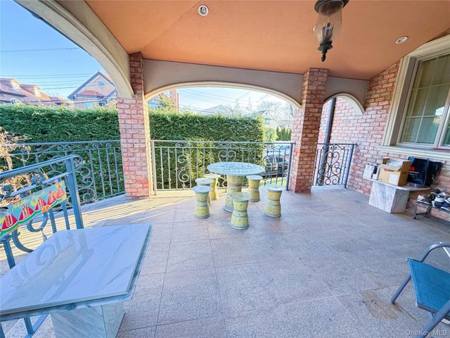 160-03 Cryders Lane, Whitestone, NY 11357