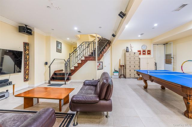 160-03 Cryders Lane, Whitestone, NY 11357