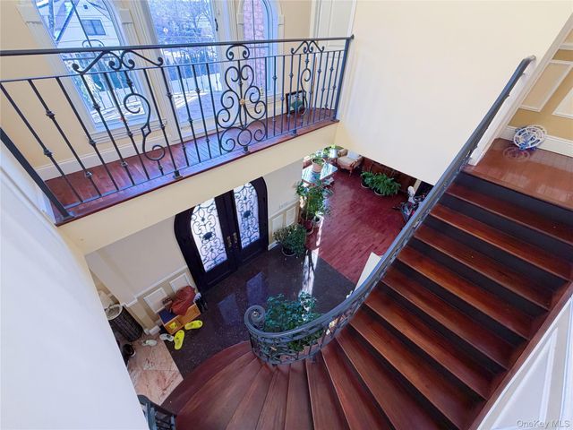 160-03 Cryders Lane, Whitestone, NY 11357