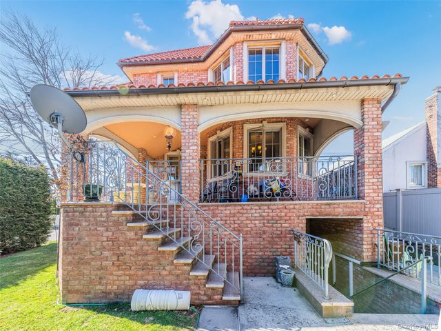 160-03 Cryders Lane, Whitestone, NY 11357