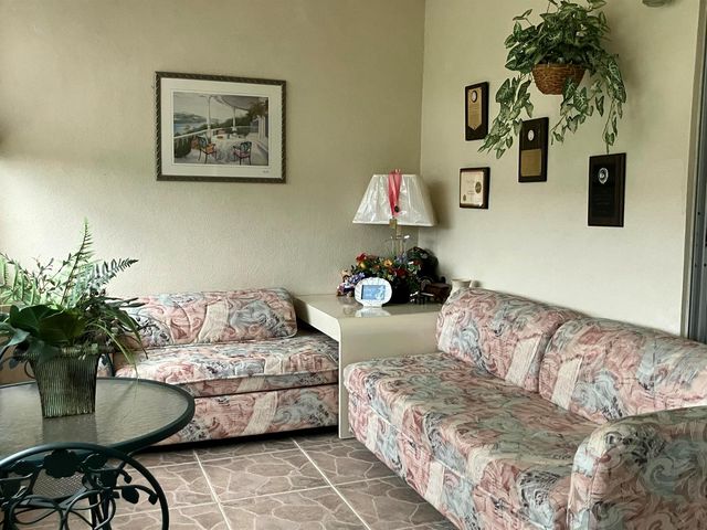 130 Southampton B, West Palm Beach, FL 33417