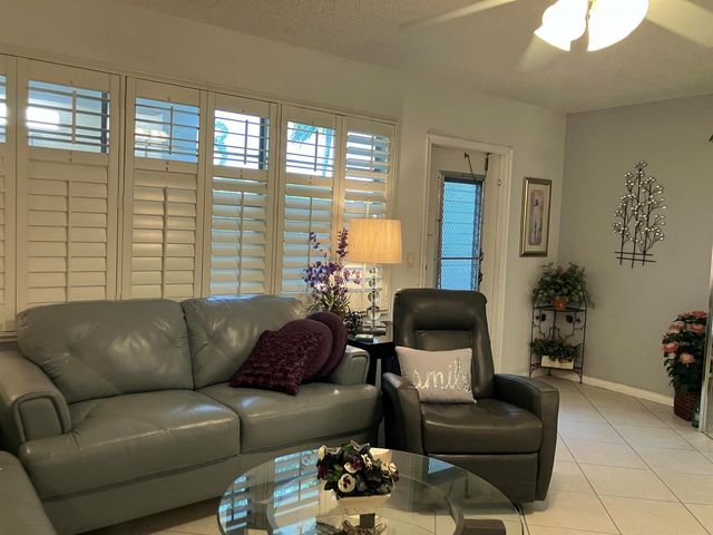 130 Southampton B, West Palm Beach, FL 33417