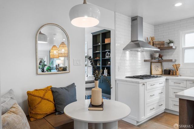 585 Crestlake Drive, San Francisco, CA 94132