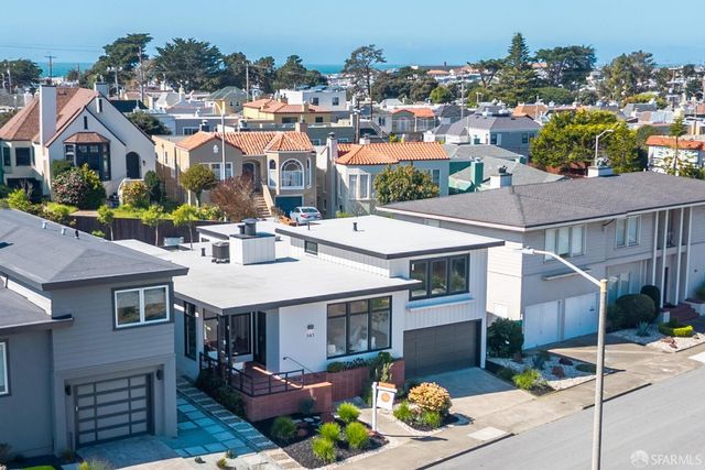 585 Crestlake Drive, San Francisco, CA 94132