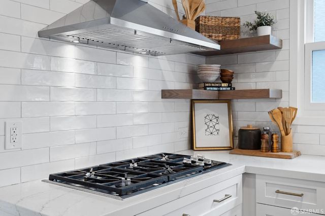 585 Crestlake Drive, San Francisco, CA 94132