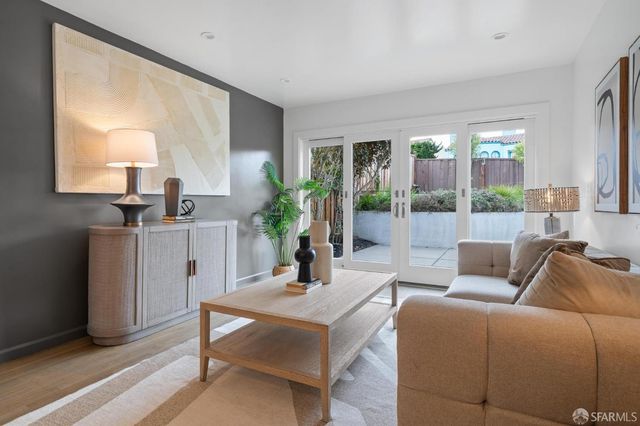 585 Crestlake Drive, San Francisco, CA 94132