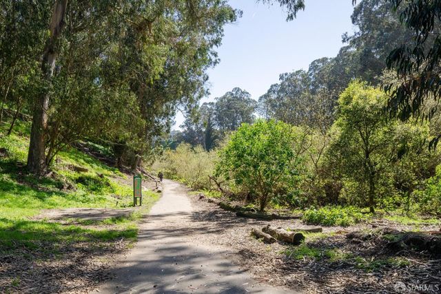 585 Crestlake Drive, San Francisco, CA 94132