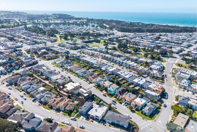 585 Crestlake Drive, San Francisco, CA 94132