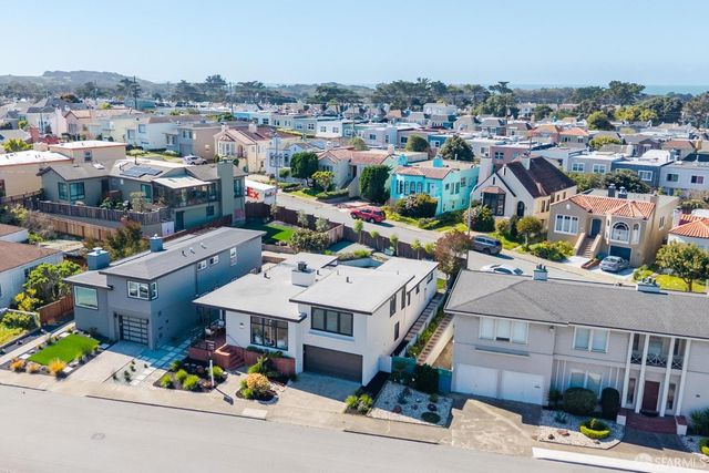 585 Crestlake Drive, San Francisco, CA 94132