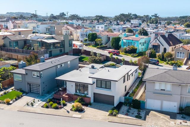 585 Crestlake Drive, San Francisco, CA 94132