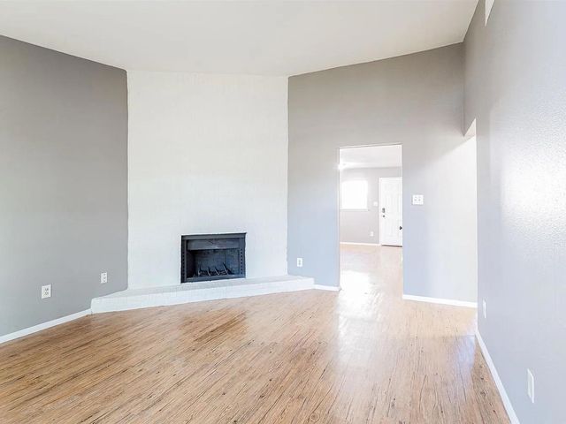 4900 E Stassney LN, Austin, TX 78744