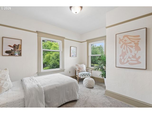 1547 Se 32ND Ave, Portland, OR 97214