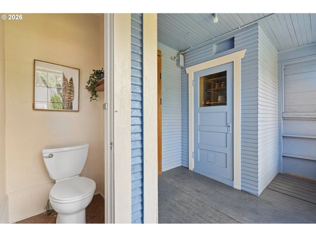 1547 Se 32ND Ave, Portland, OR 97214