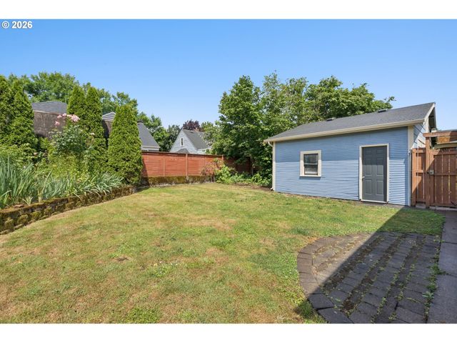 1547 Se 32ND Ave, Portland, OR 97214