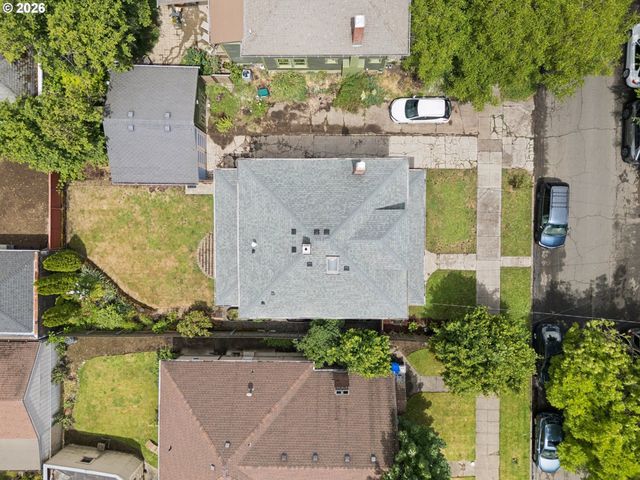 1547 Se 32ND Ave, Portland, OR 97214
