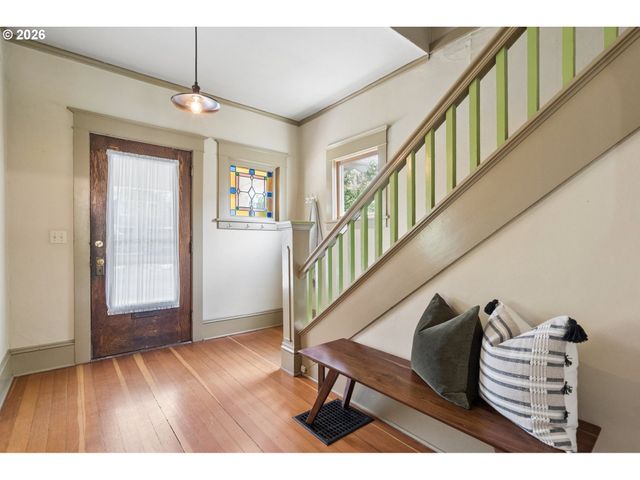 1547 Se 32ND Ave, Portland, OR 97214