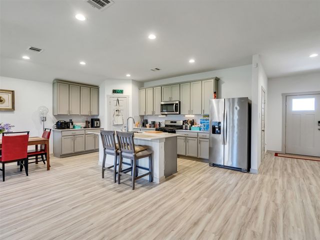 3438 Lake Landing Lane, Missouri City, TX 77459