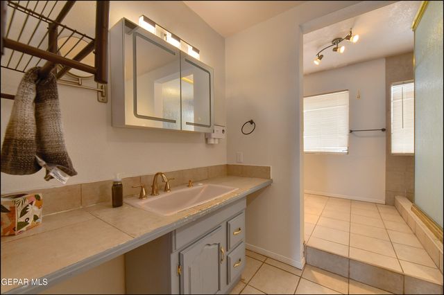 3307 JACKSON Avenue, El Paso, TX 79930