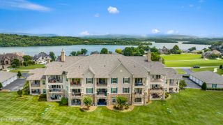 545 Rarity Bay Pkwy 103, Vonore, TN 37885