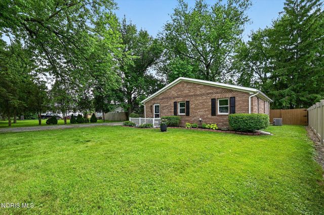 117 N Goodrich Street, Oregon, OH 43616