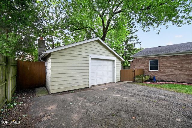 117 N Goodrich Street, Oregon, OH 43616
