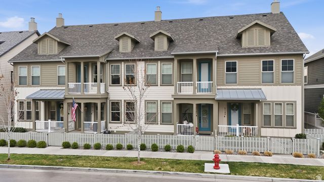 5143 W SPLIT ROCK DR, South Jordan, UT 84009