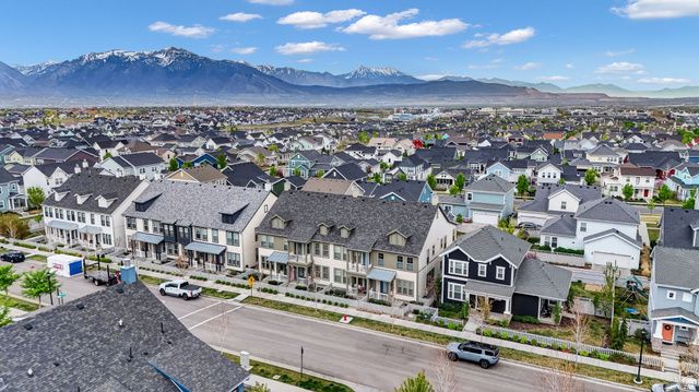 5143 W SPLIT ROCK DR, South Jordan, UT 84009