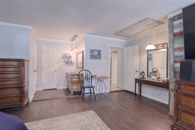 914 S Avenue N, Clifton, TX 76634